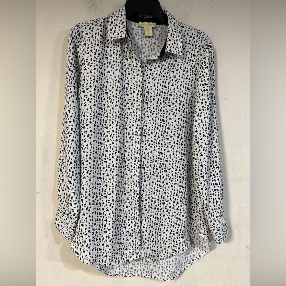 Women's Cynthia Rowley Button Front Shirt  Medium Hearts, High Low, Art To Wear